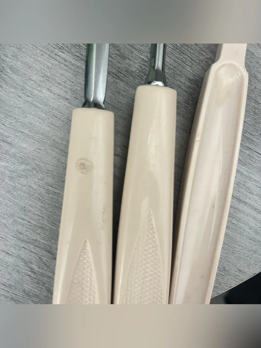 EKCO Almond Handle Kitchen Utensil Set 3 Pc Vintage Spoon Skimmer Pasta
